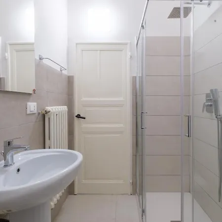 Casa Umile Πανσιόν Μπολόνια